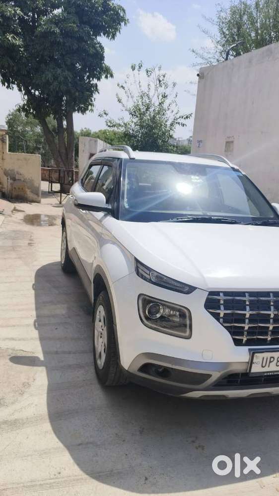 Hyundai Venue S Plus Mt 1.2 Kappa, 2022, Petrol