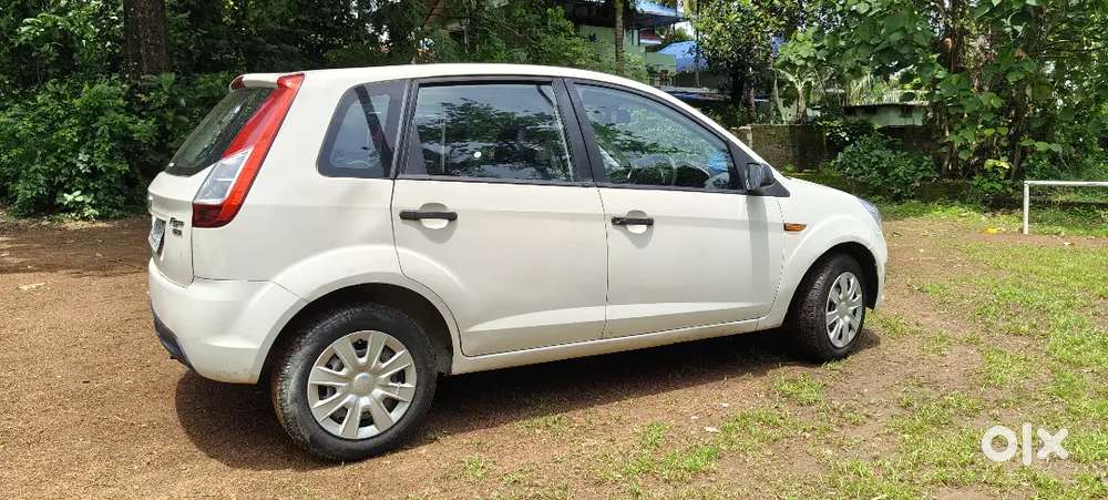 Ford Figo 2013 Diesel 74800 Km Driven.