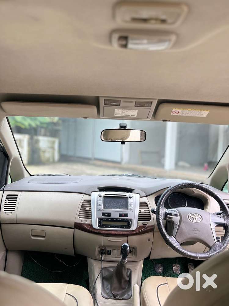 Toyota Innova 2012 Diesel Well Maintained