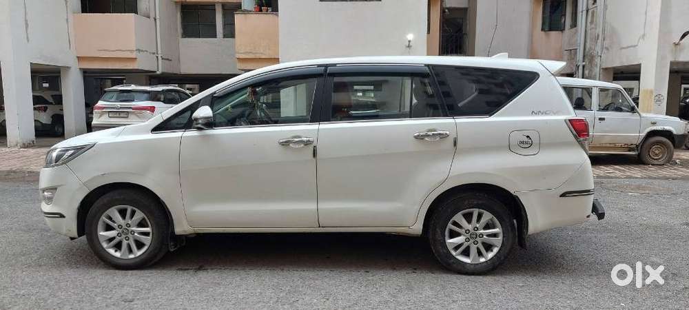 Toyota Innova Crysta 2.4 Gx Mt 8s, 2018, Diesel