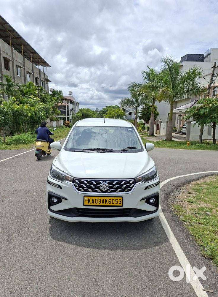 Maruti Suzuki Ertiga 2022-2023  Vxi, 2022, Cng & Hybrids
