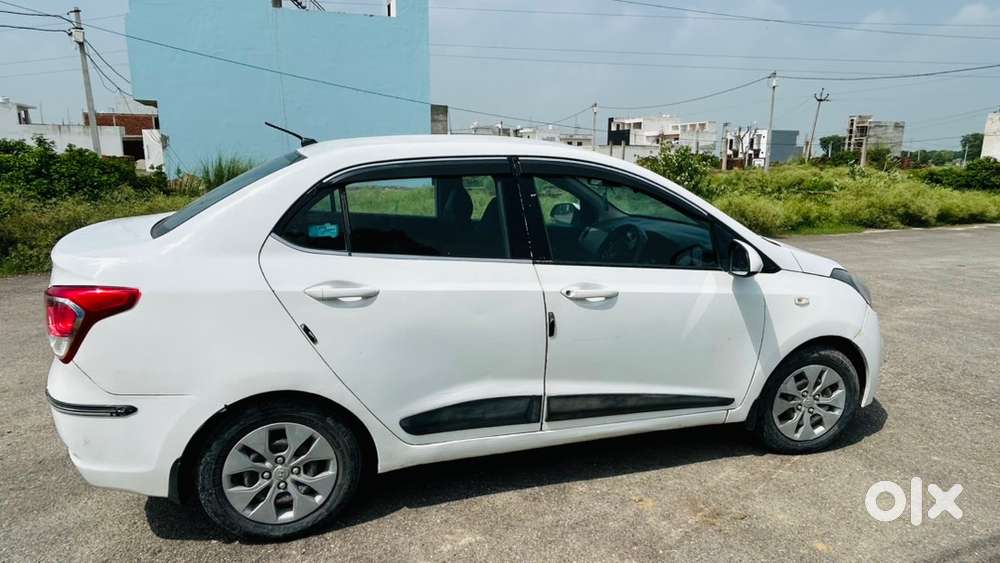 Hyundai Xcent Dual Vtvt 2016