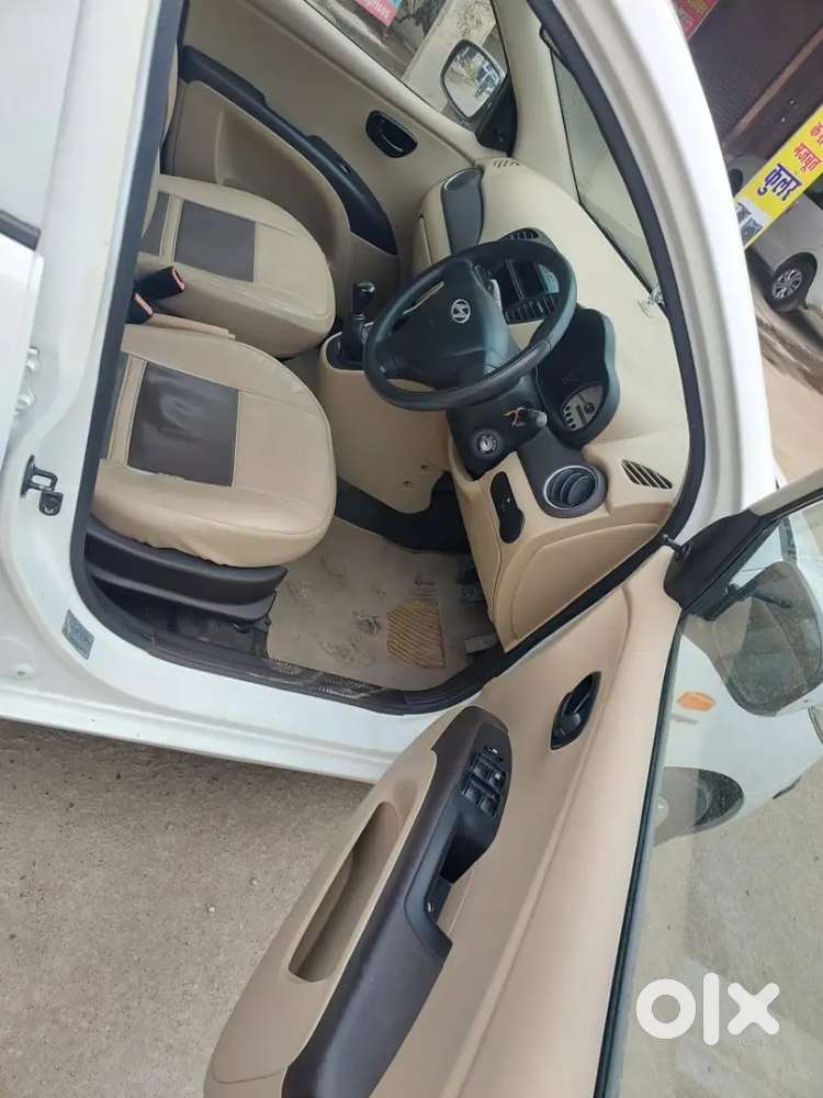 Hyundai I10 Sportz Petrol 2010