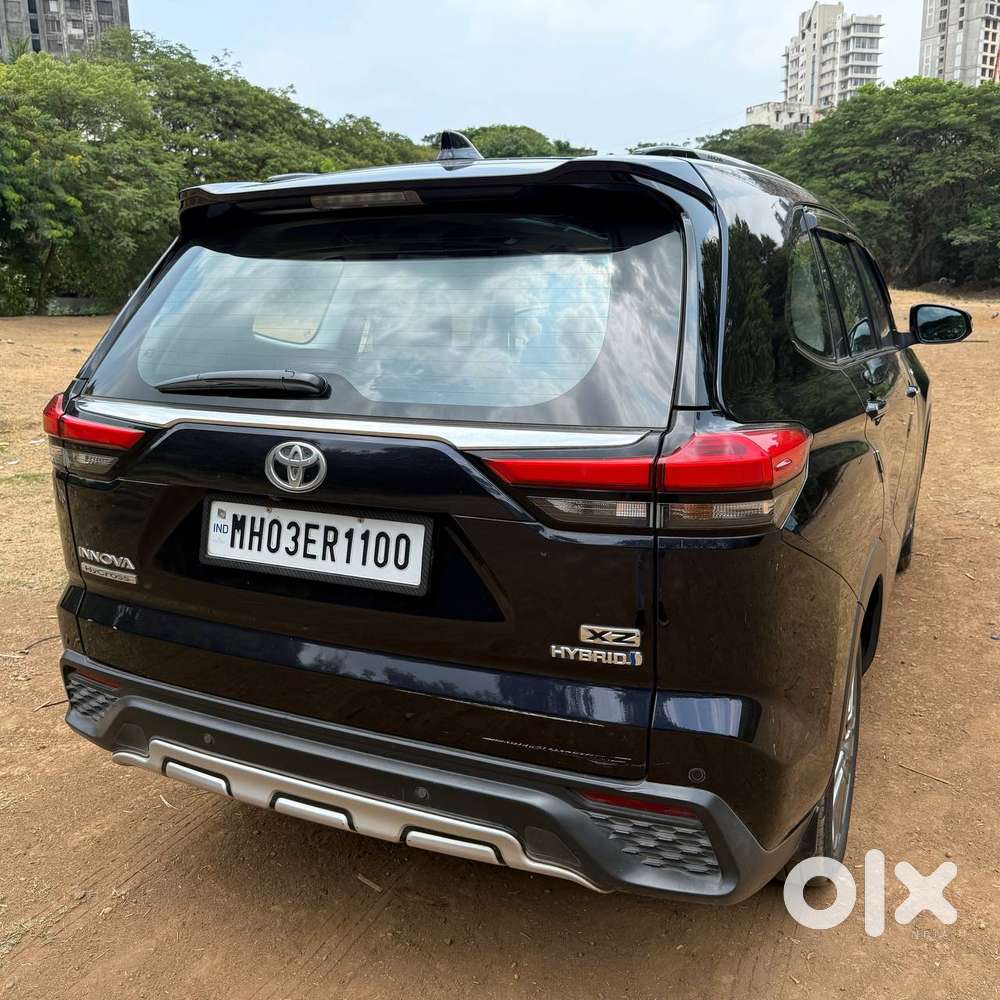 Toyota Innova Hycross 2.0 Zx (o) Hybrid 7 Str, 2024, Petrol