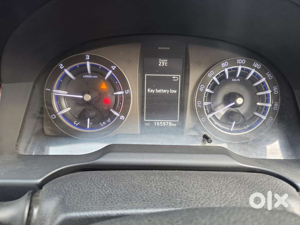 Toyota Innova Crysta 2.4 V, 2016, Diesel
