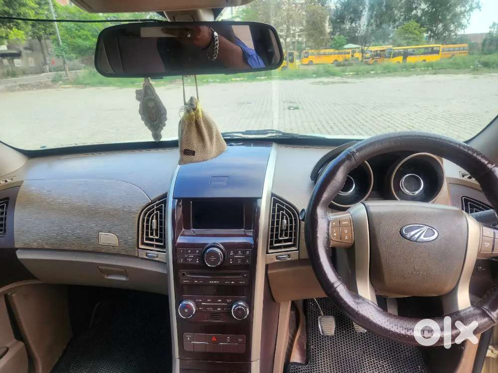 Mahindra Xuv500 2015 Diesel Well Maintained