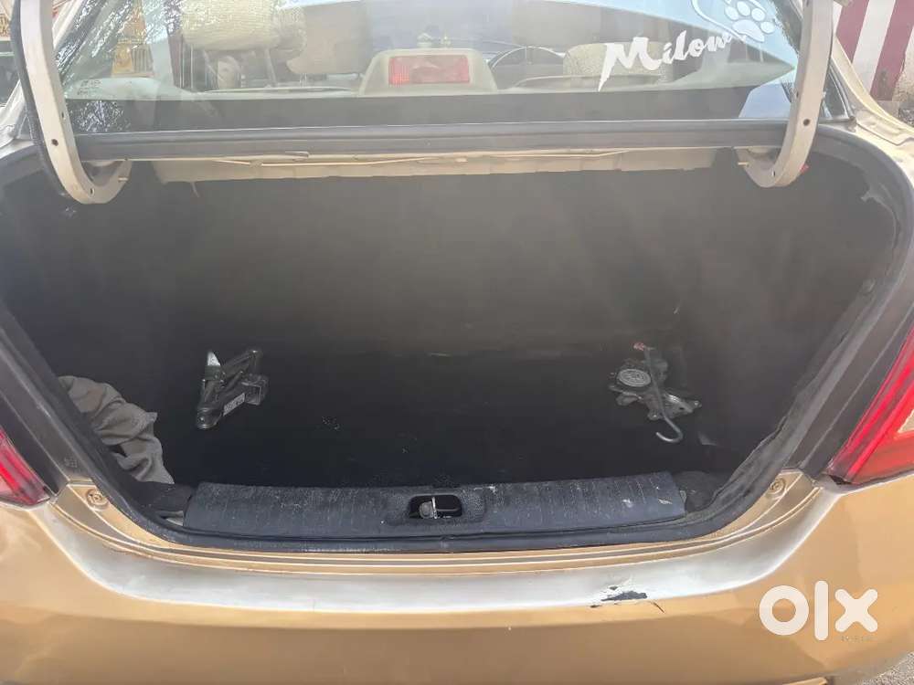 Maruti Suzuki Swift Dzire 2013