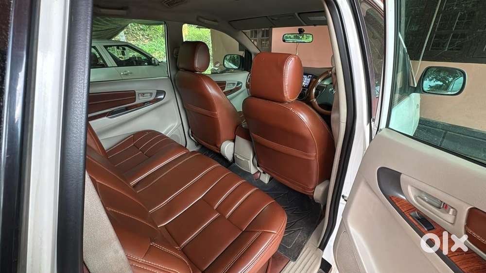 Toyota Innova 2014 Diesel Manual-original Kerala Vehicle