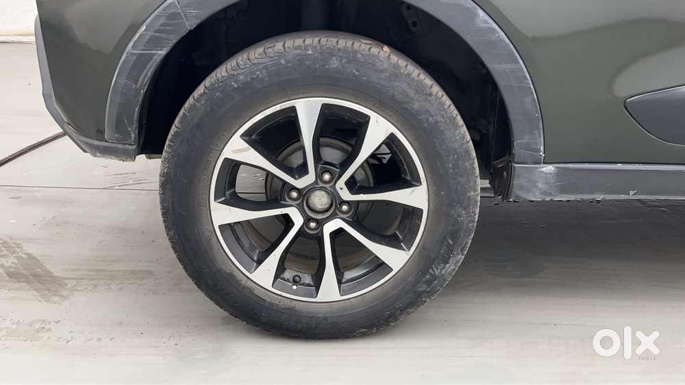 Tata Nexon 1.2 Revotron Xza Plus (o) Dual Tone, 2020, Petrol