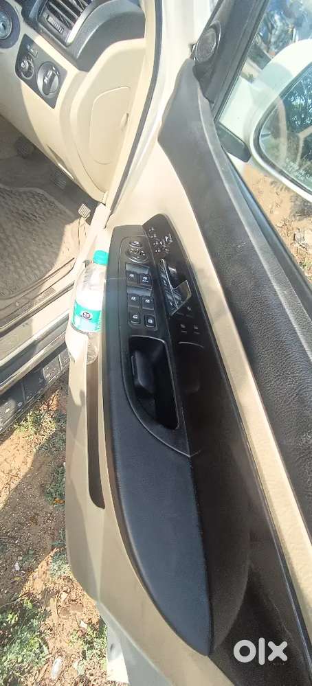 Mahindra Rexton 2015 Diesel 64000 Km Driven