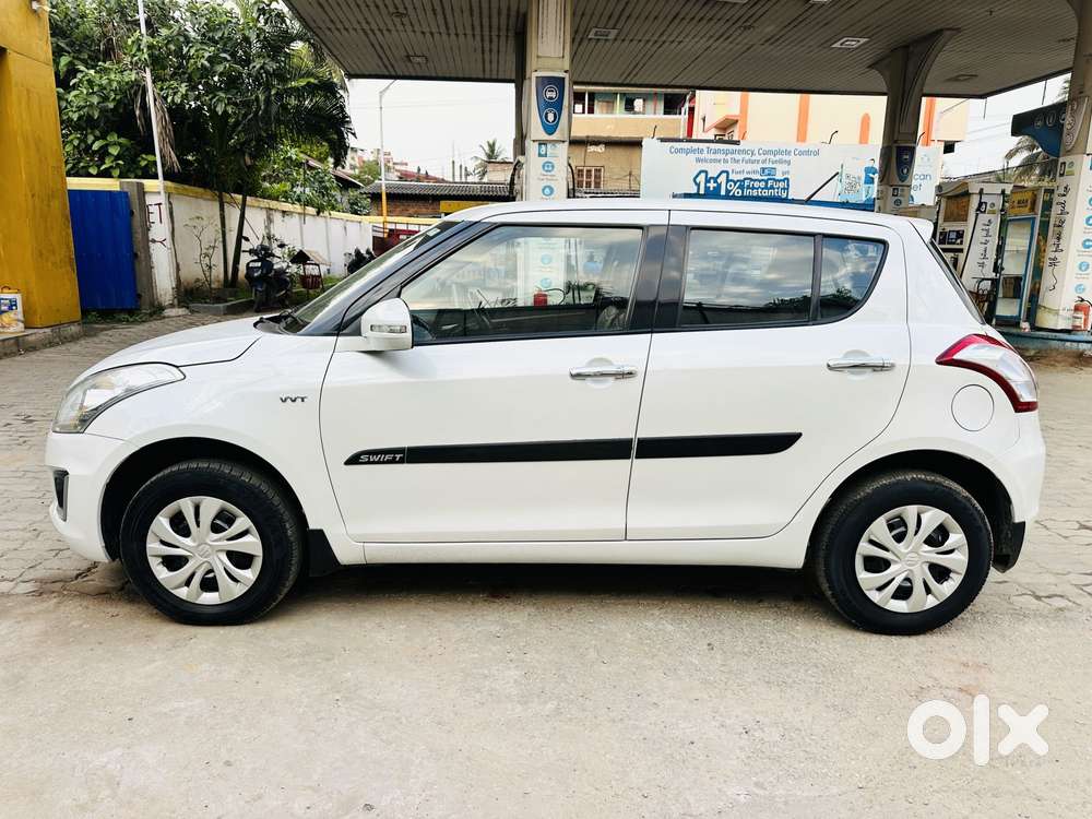 Maruti Suzuki Swift Vxi + Manual, 2016, Petrol