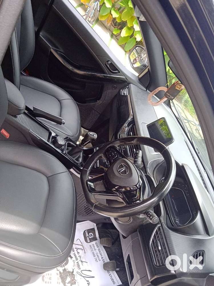 Tata Nexon Dark Edition