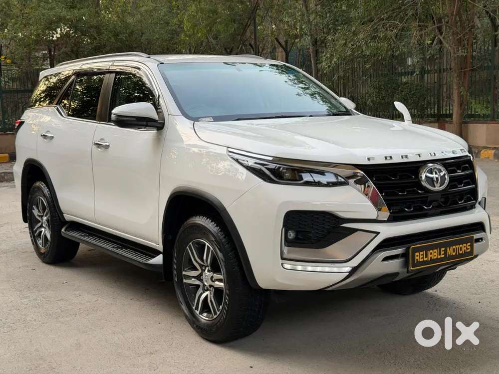 Toyota Fortuner Petrol At