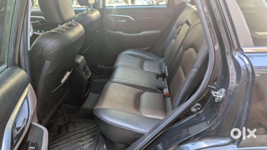 Toyota Urban Cruiser Hyryder 1.5 V Hybrid, 2023, Petrol