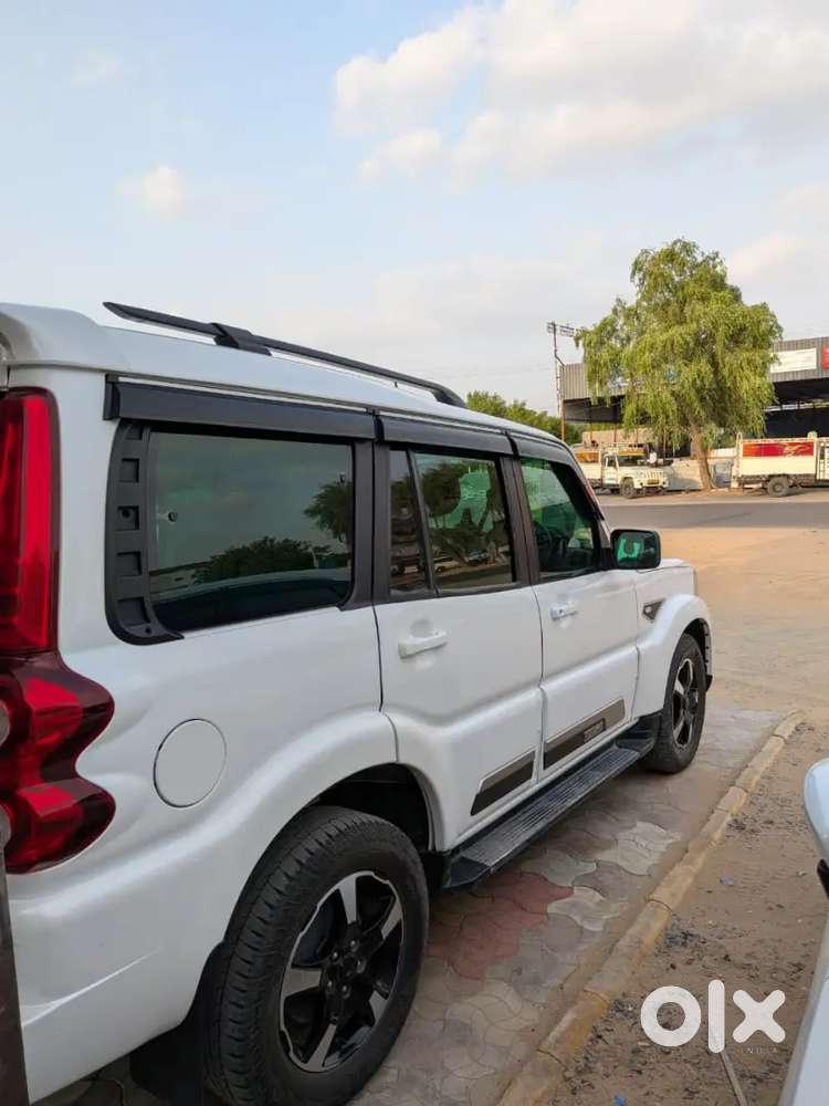 Mahindra Scorpio Classic 2024 Diesel 107000 Km Driven