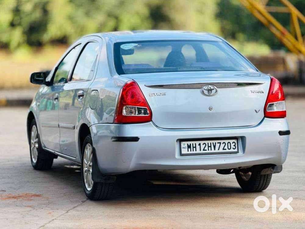 Toyota Etios V, 2012, Petrol