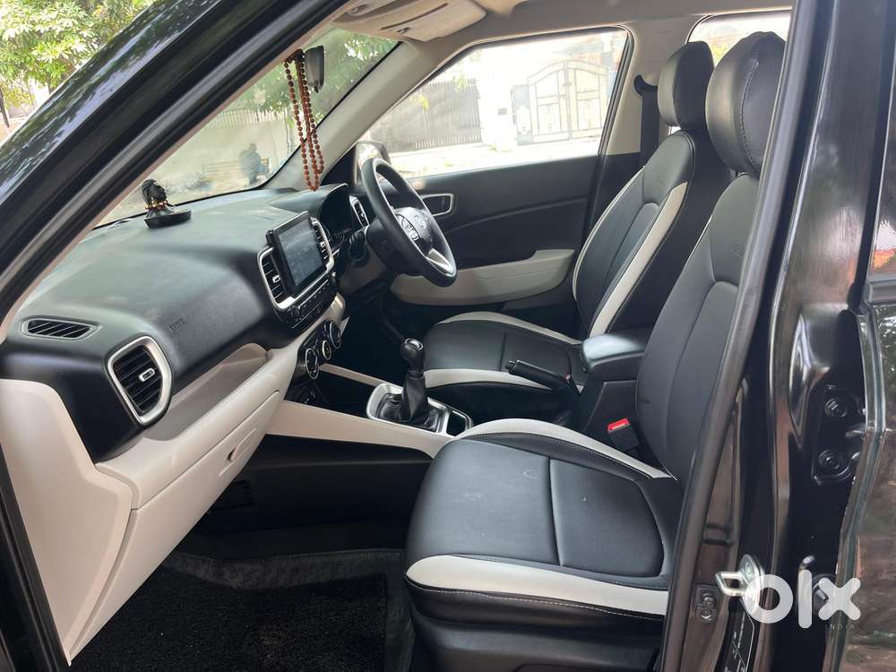 Hyundai Venue 1.2 S (o), 2025, Petrol