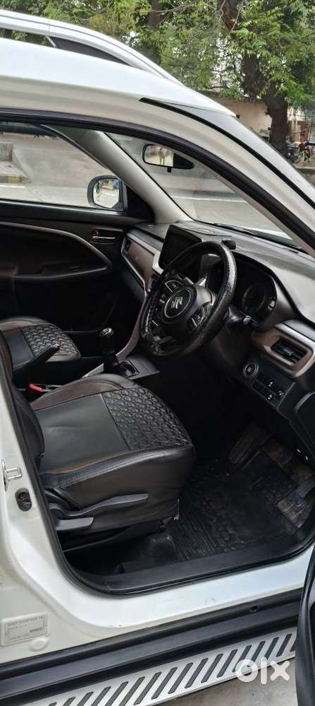 Maruti Suzuki Brezza 1.5 Zxi Plus Smart Hybrid, 2022, Petrol