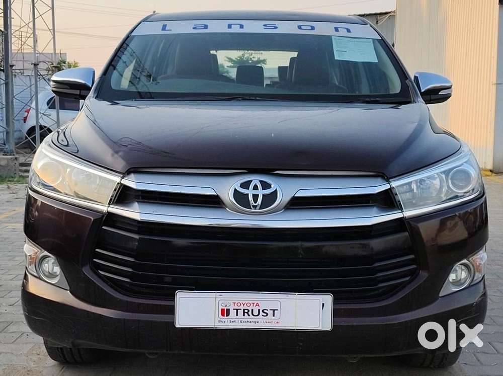 Toyota Innova Crysta [2020-ongoing] 2.4 Vx 8 Str, 2017, Diesel