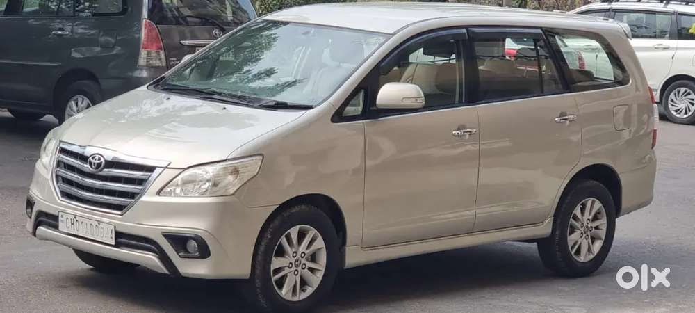 Toyota Innova 2.5 V 2012 Second Owner