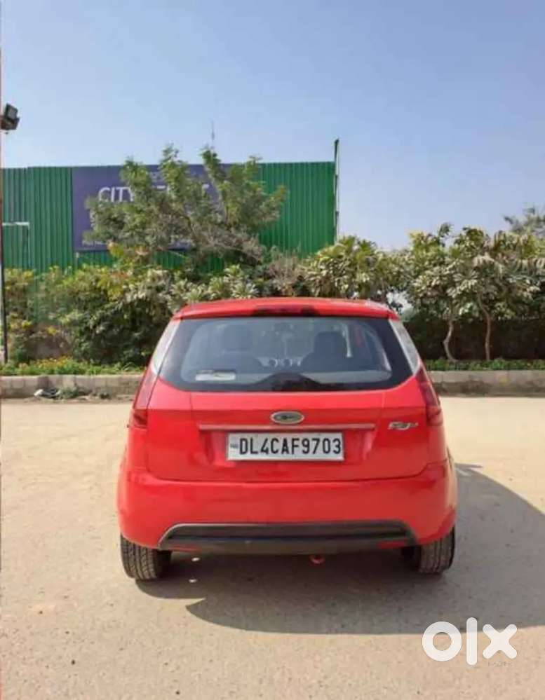 Ford Figo Petrol Lxi 2012