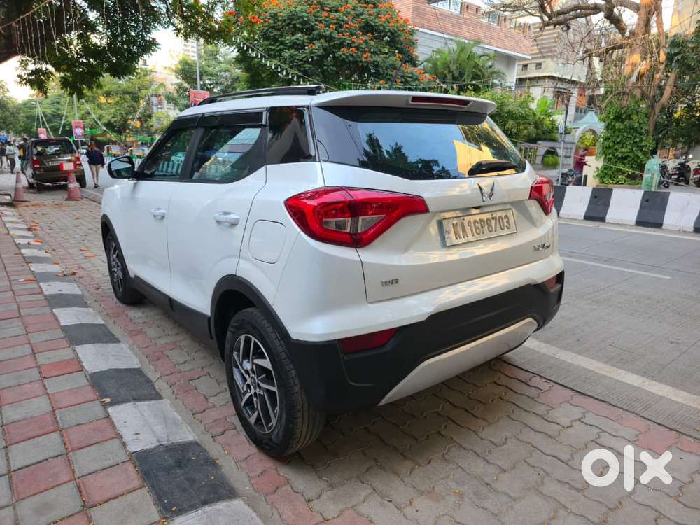 Mahindra XUV300 W8 Option, 2024, Petrol