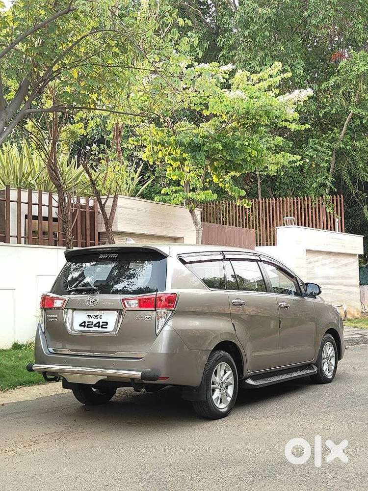 Toyota Innova Crysta 2.4 V, 2017, Diesel