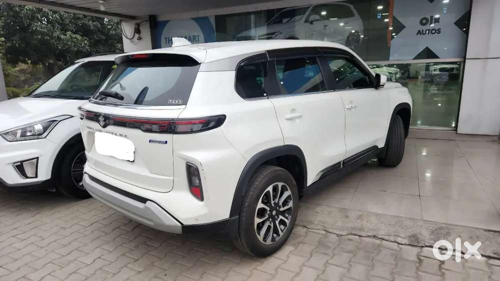 Maruti Suzuki Grand Vitara 2023 Petrol Manual 40000 Km Driven