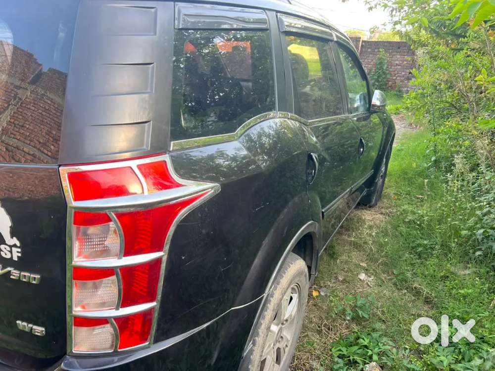 Mahindra Xuv500 2014 Diesel 96633 Km Driven