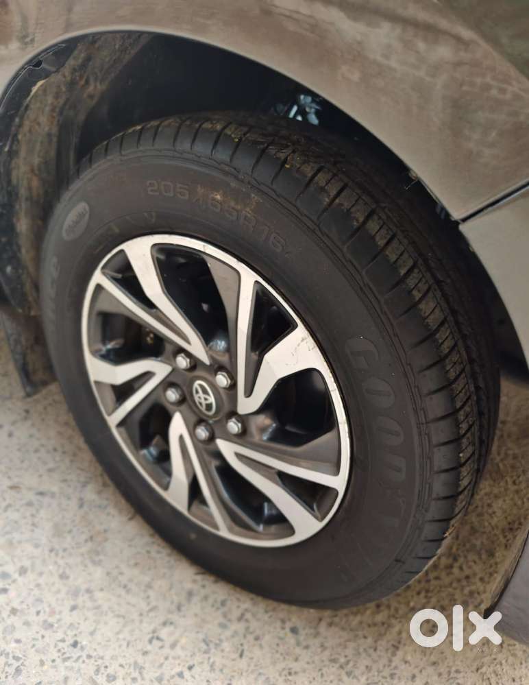 Toyota Innova Crysta 2.4 Z 7 Str, 2016, Diesel