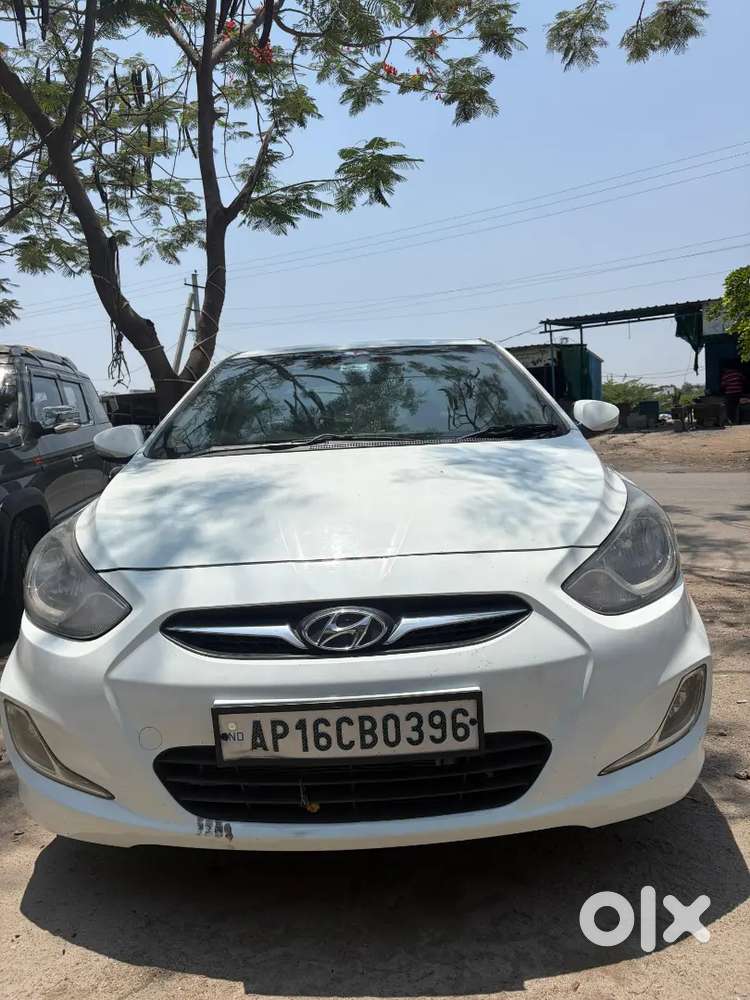 Hyundai Verna 2012 Diesel 130000 Km Driven