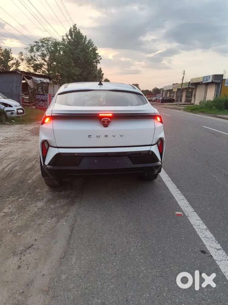 Tata Curvv Creative Petrol Manual 2024