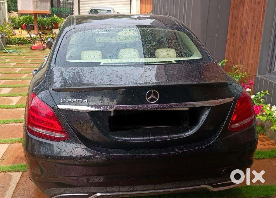 Mercedes Benz C Class 2015 220diesel 30000 Km Driven