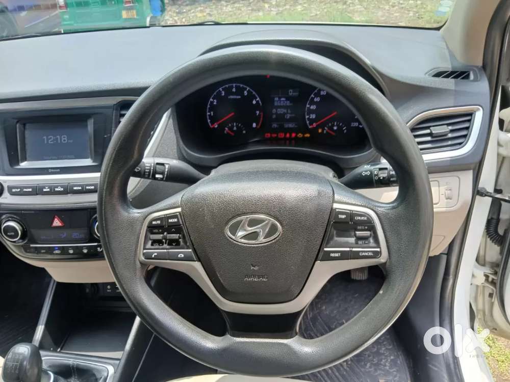 Hyundai Verna 1.4 Vtvt Ex, 2019, Petrol