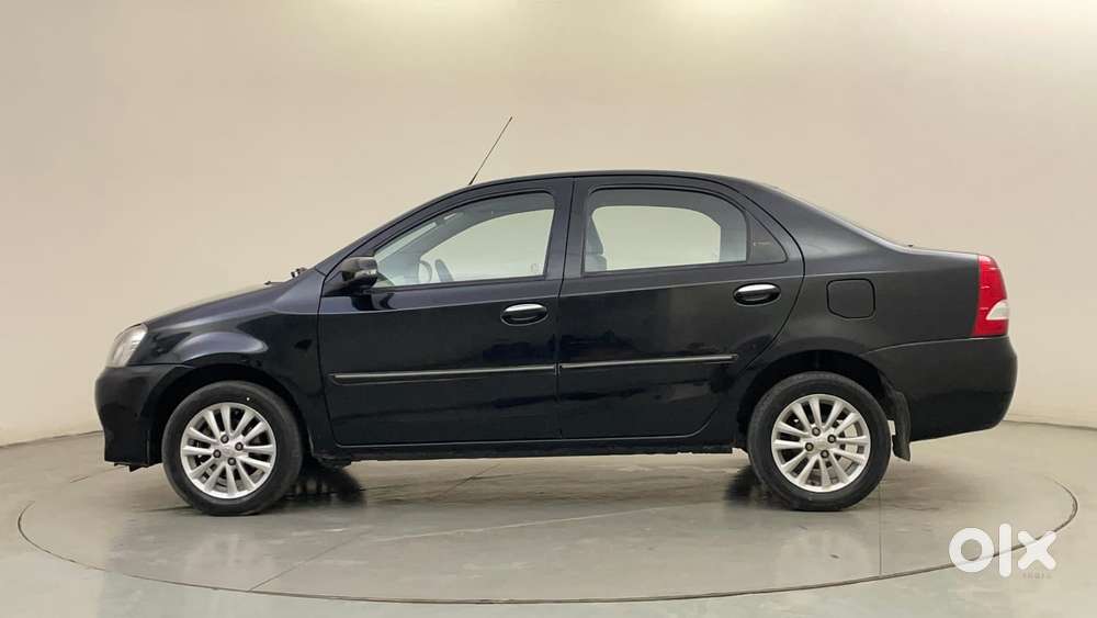 Toyota Etios V, 2013, Petrol