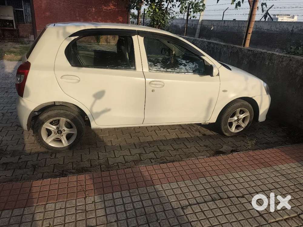Toyota Etios Liva 2013 Diesel 190000 Km Driven