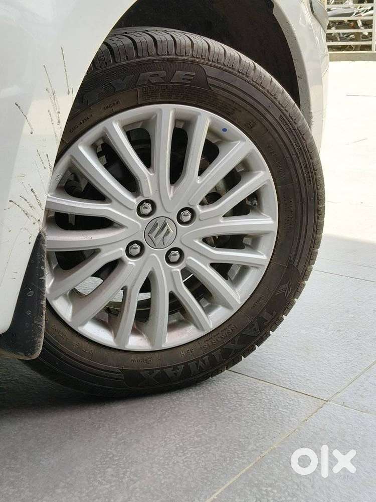 Maruti Suzuki Dzire 1.2 Zxi Cng, 2024, Cng & Hybrids
