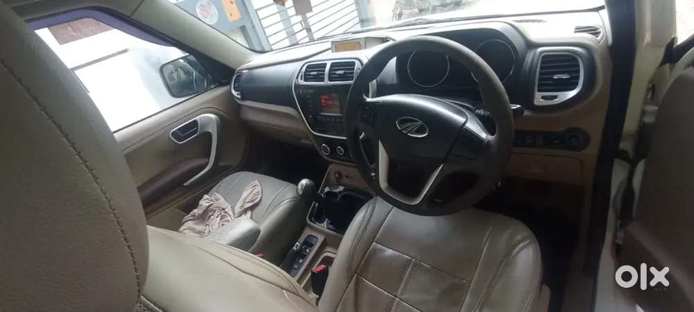 Mahindra Tuv 300 2017