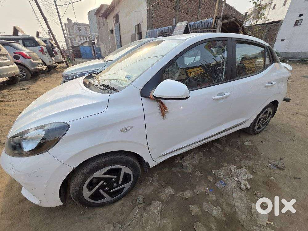 Hyundai Aura Sx 1.2 Cng, 2025, Cng & Hybrids