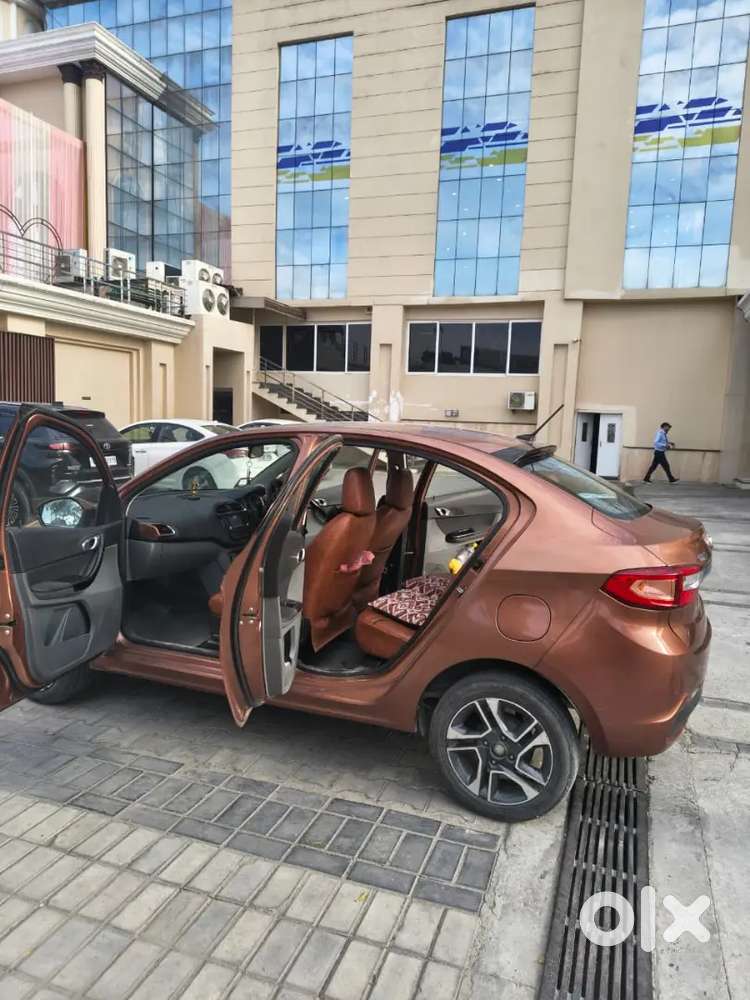 Tata Tigor Petrol 2017