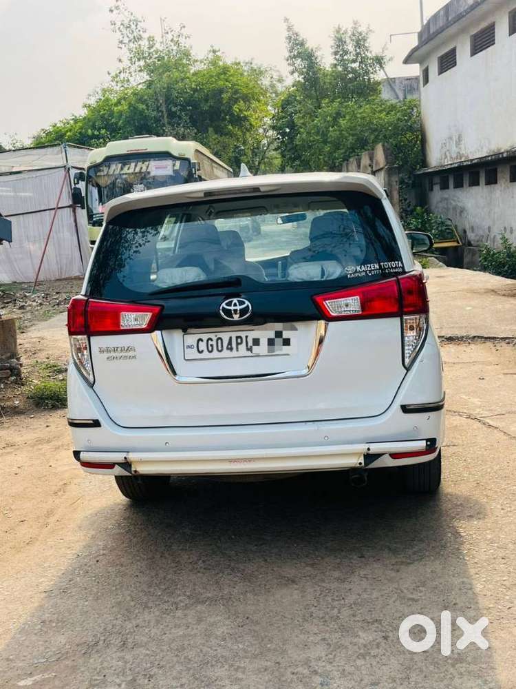 Toyota Innova Crysta 2.4 G Mt 7 Str, 2023, Diesel
