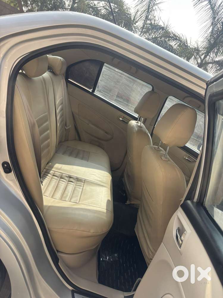 Maruti Suzuki Swift Dzire Vxi Optional, 2015, Petrol