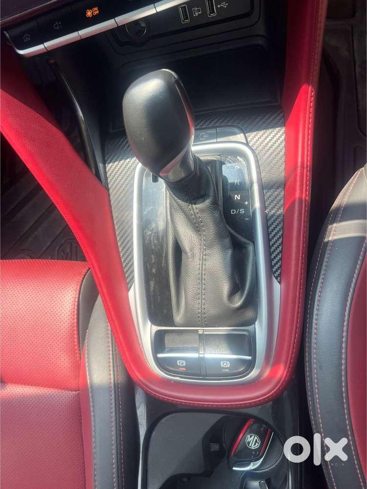 Mg Astor 1.5 Savvy Cvt S Red, 2021, Petrol