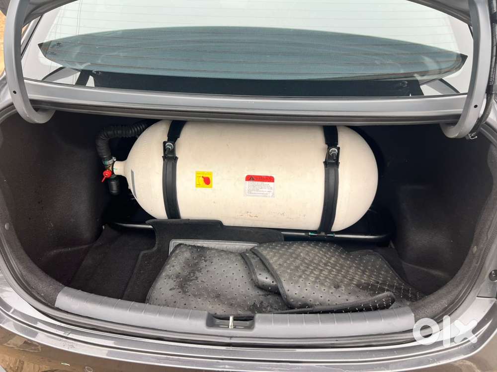 Hyundai Aura S Cng (2022) With Extended Warranty