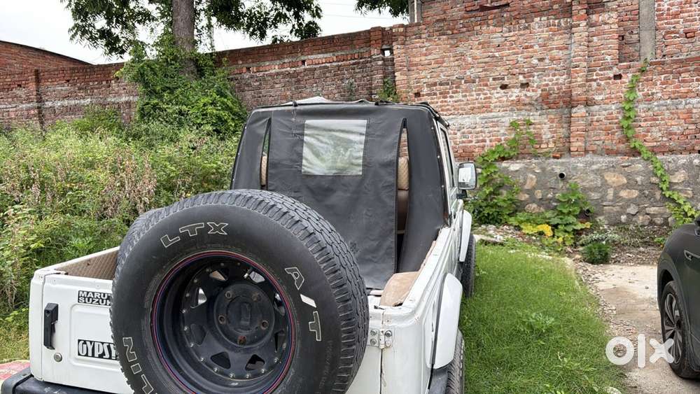 Maruti Gypsy Petrol 2000
