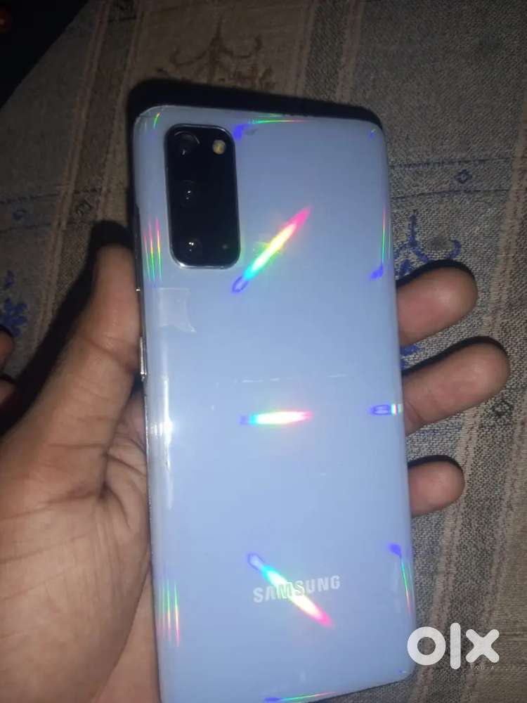 Samsung galaxy S20 8gb ram 128gb storage
