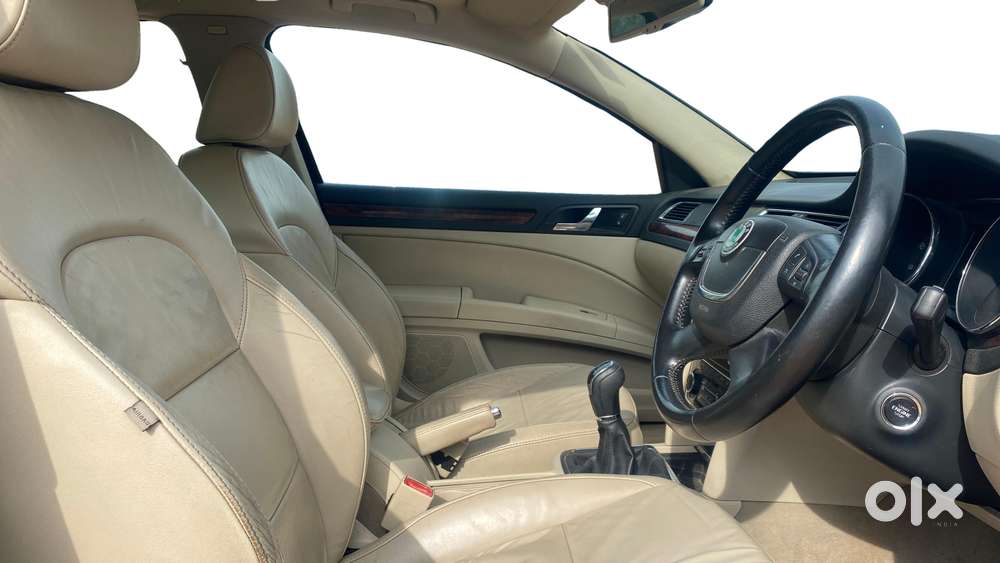 Skoda Superb 1.8 Elegance Tsi At, 2012, Petrol