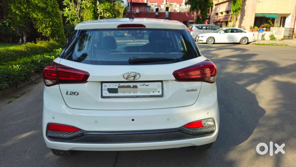 Hyundai I20 Asta (o) 1.2 Ivt, 2018, Petrol