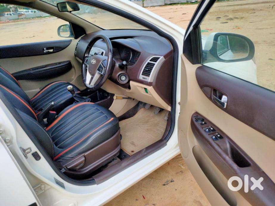 Hyundai I20 Petrol Spotz, 2011, Petrol