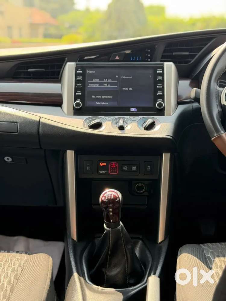 Toyota Innova Crysta, 2025, Diesel